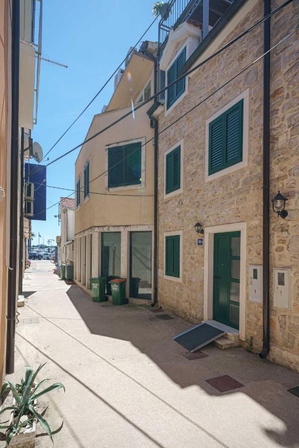Villa Pia Vodice Exteriör bild