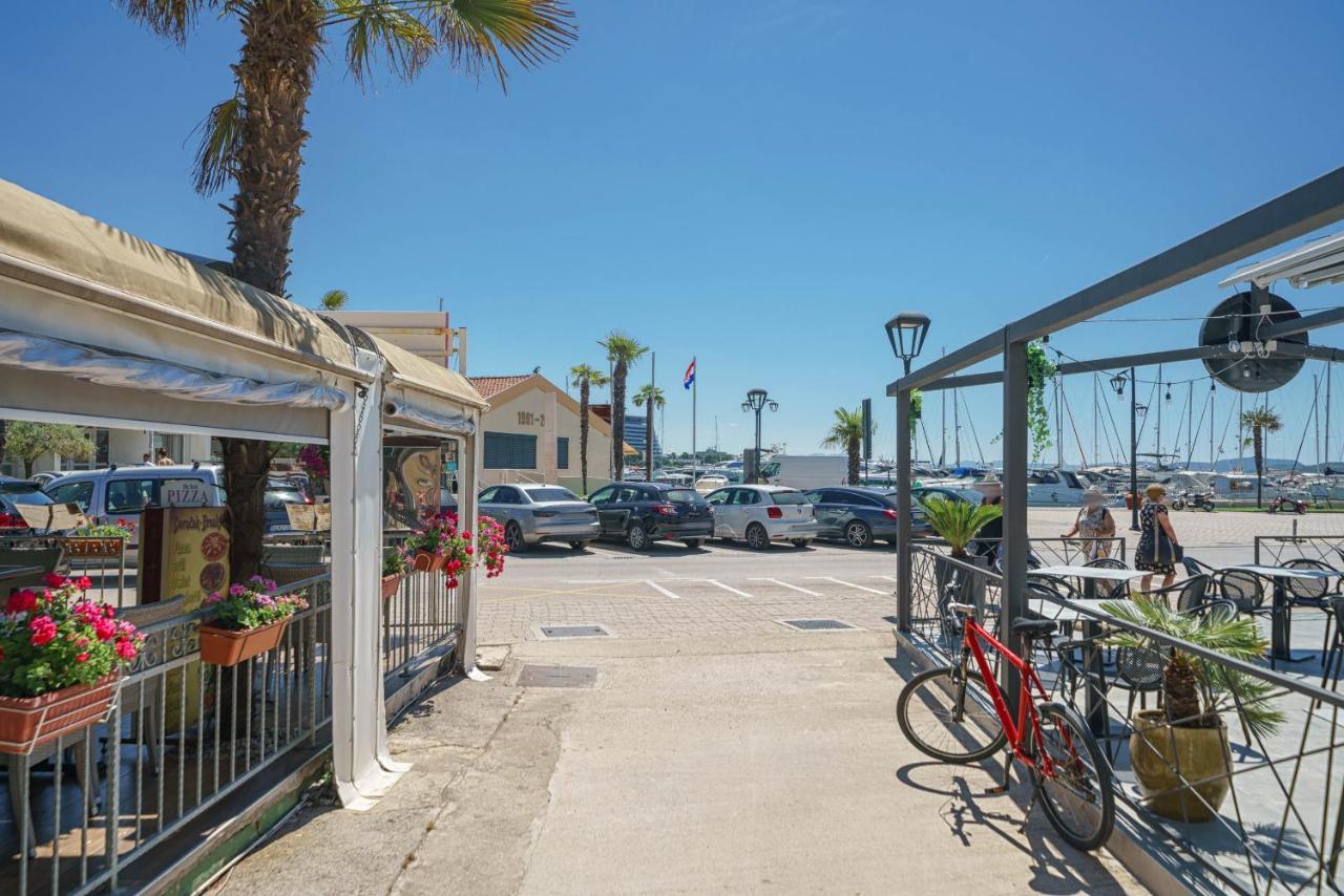 Villa Pia Vodice Exteriör bild