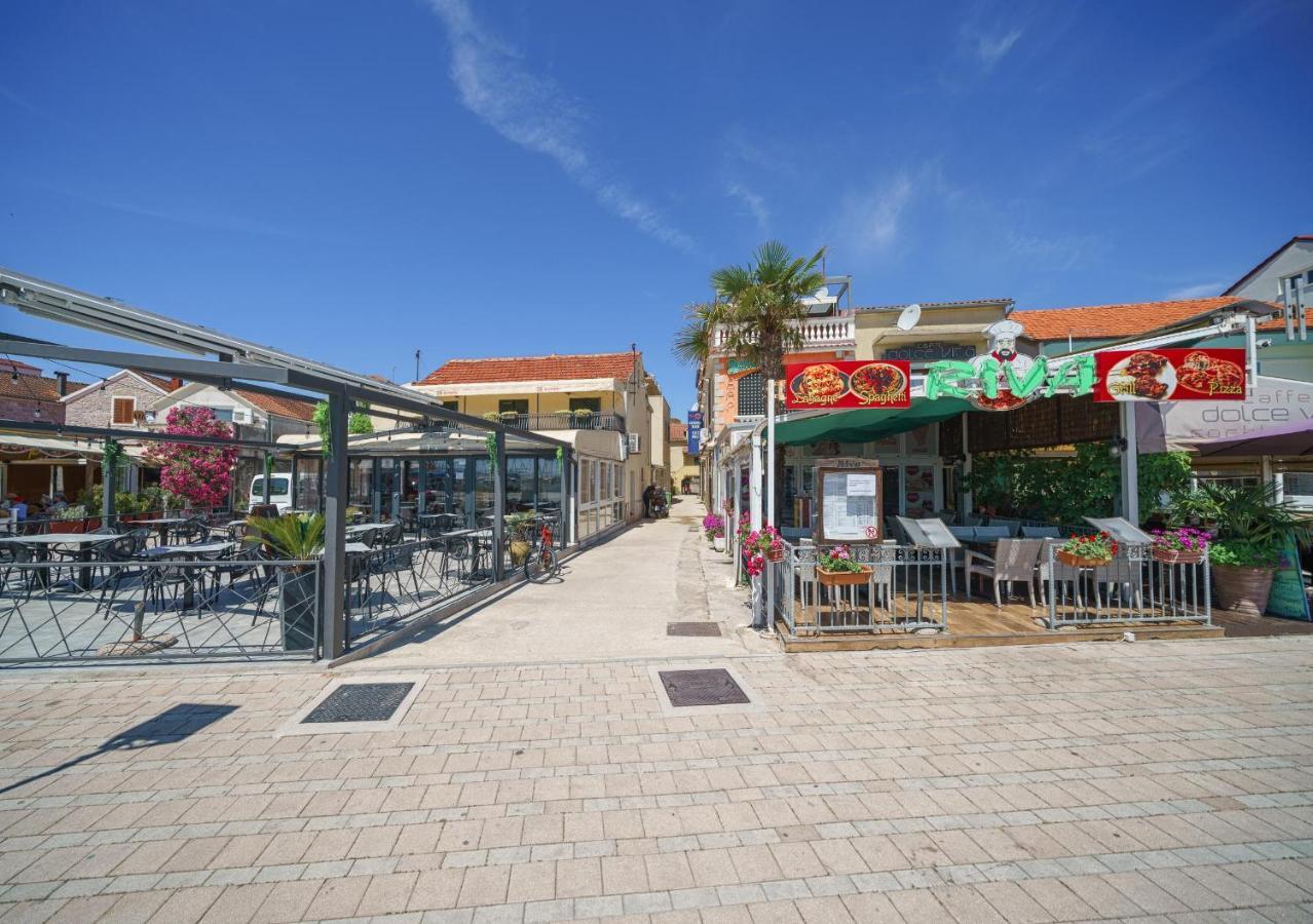 Villa Pia Vodice Exteriör bild
