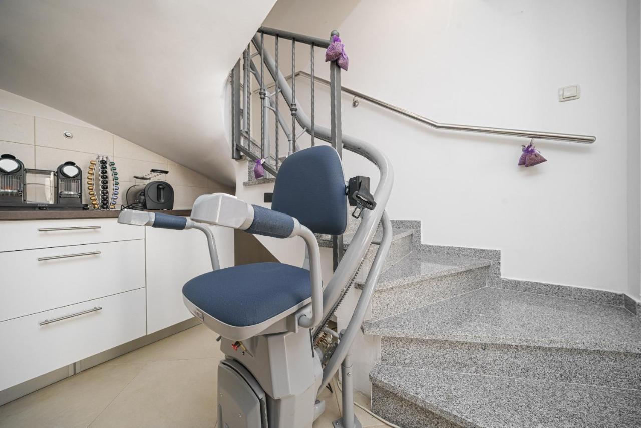 Villa Pia Vodice Exteriör bild