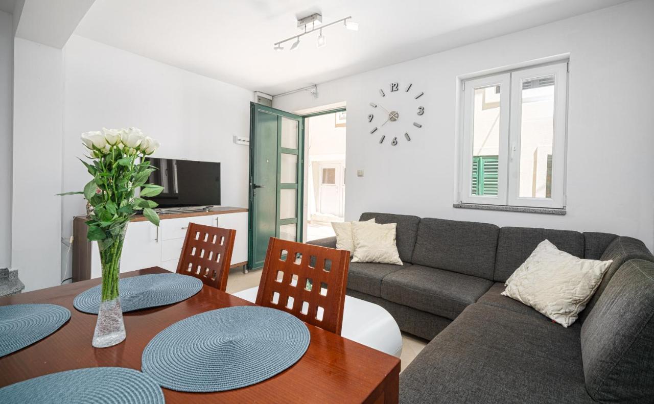 Villa Pia Vodice Exteriör bild